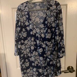 Ophelia Roe Women's Navy Floral V-Neck Tunic with Light Blue Accents